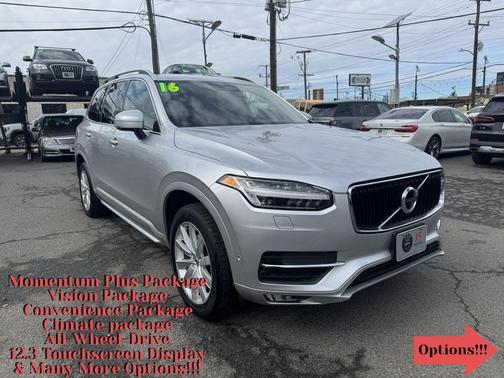 2016 Volvo XC90 T6 Momentum