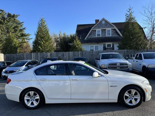 Alpine White 2013 BMW 528 xDrive