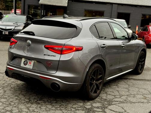 2020 Alfa Romeo Stelvio Ti Sport