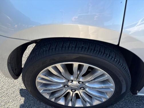 2012 Chrysler 200 Limited