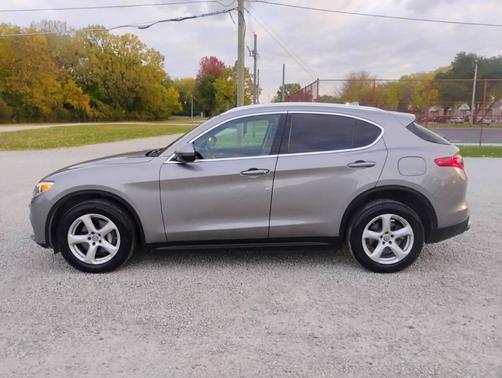 2018 Alfa Romeo Stelvio Base