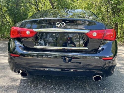 Black 2015 INFINITI Q50 Premium