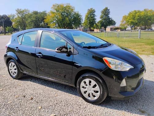 2014 Toyota Prius c Three
