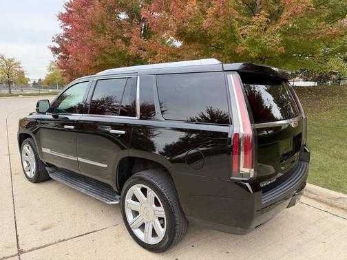 2015 Cadillac Escalade Luxury