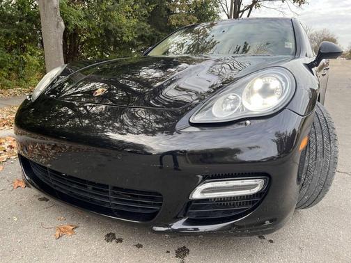 2011 Porsche Panamera Turbo