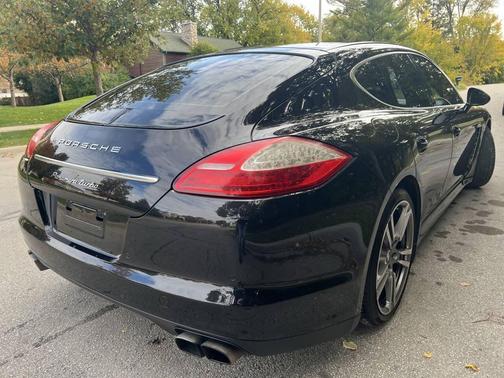 2011 Porsche Panamera Turbo