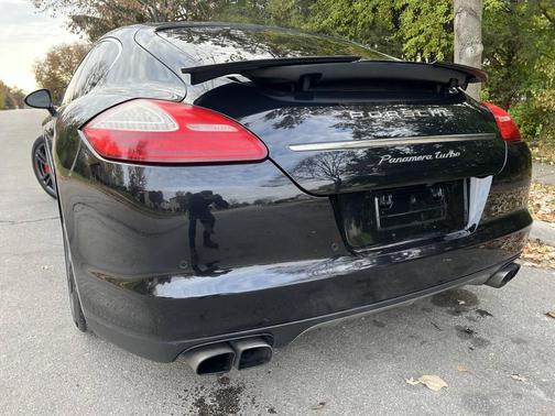 2011 Porsche Panamera Turbo