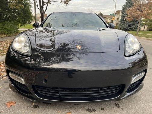 2011 Porsche Panamera Turbo