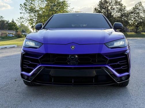 2022 Lamborghini Urus Graphite Capsule