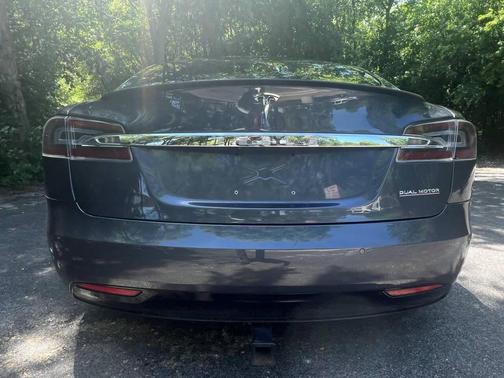 Gray 2019 Tesla Model S Performance