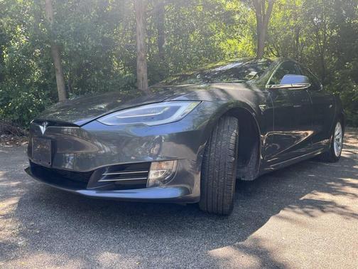 Gray 2019 Tesla Model S Performance