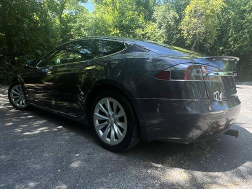 Gray 2019 Tesla Model S Performance