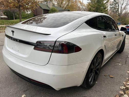 2020 Tesla Model S Performance