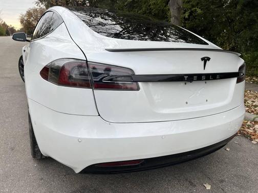 2020 Tesla Model S Performance