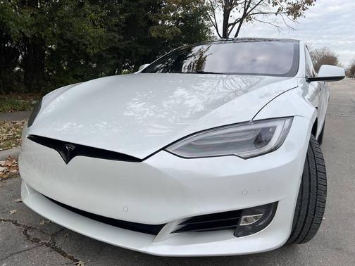 2020 Tesla Model S Performance