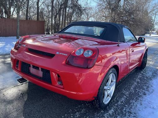 2003 Toyota MR2 Base 2dr Convertible