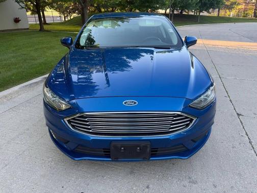 Blue 2018 Ford Fusion SE