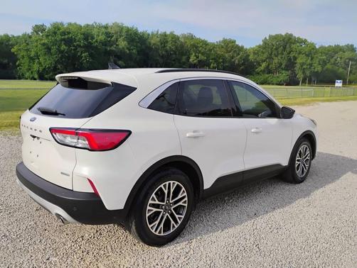 Star White Metallic Tri-Coat 2020 Ford Escape SEL