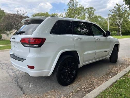 2018 Jeep Grand Cherokee Altitude