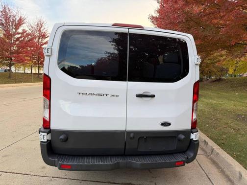 2017 Ford Transit-350 XL