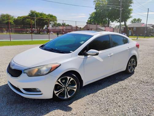 Snow White Pearl 2014 Kia Forte EX