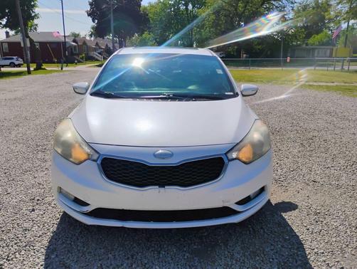 Snow White Pearl 2014 Kia Forte EX