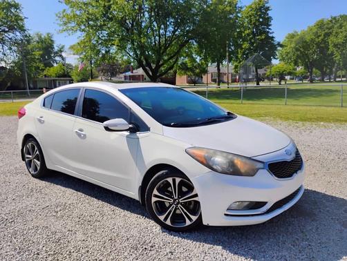 Snow White Pearl 2014 Kia Forte EX
