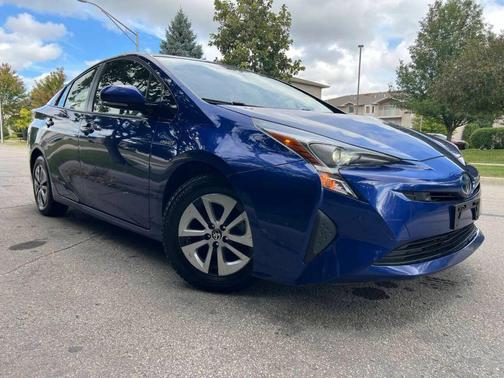 2017 Toyota Prius Four Touring