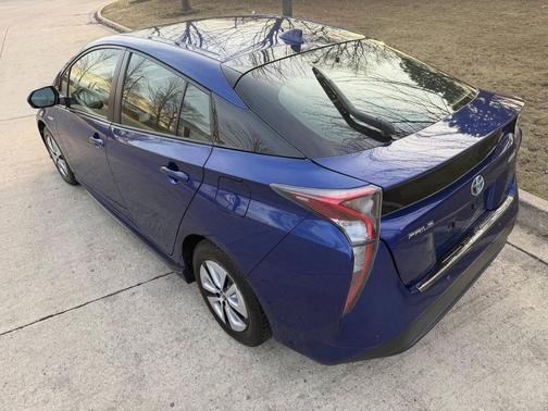 2017 Toyota Prius Three