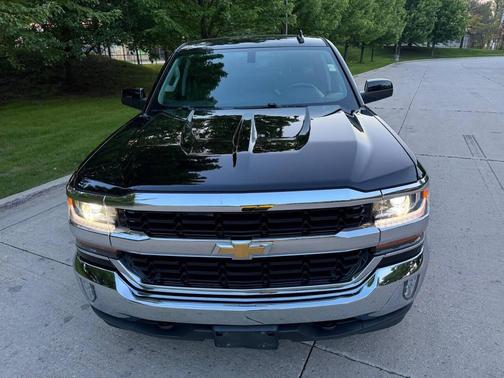 Black 2017 Chevrolet Silverado 1500 1LT