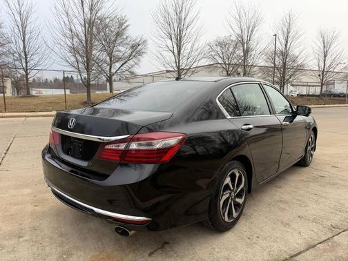 2017 Honda Accord EX w/Honda Sensing