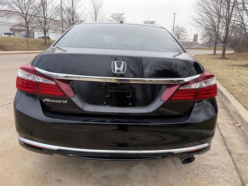 2017 Honda Accord EX w/Honda Sensing