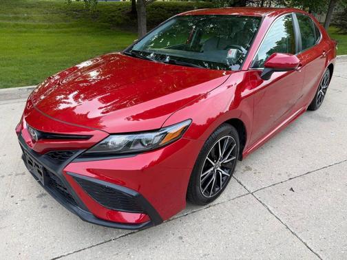 Supersonic Red 2021 Toyota Camry SE