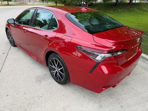Supersonic Red 2021 Toyota Camry SE