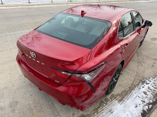 Supersonic Red 2021 Toyota Camry SE