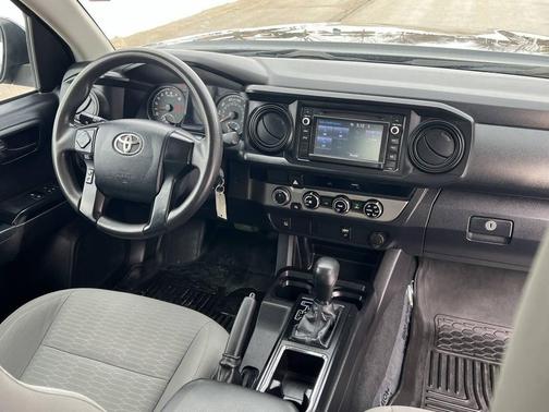 2016 Toyota Tacoma SR