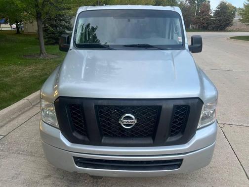 2019 Nissan NV Passenger NV3500 HD S V6