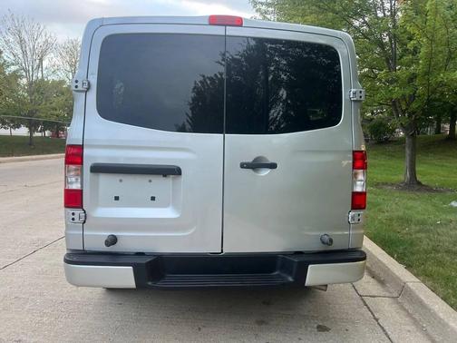 2019 Nissan NV Passenger NV3500 HD S V6