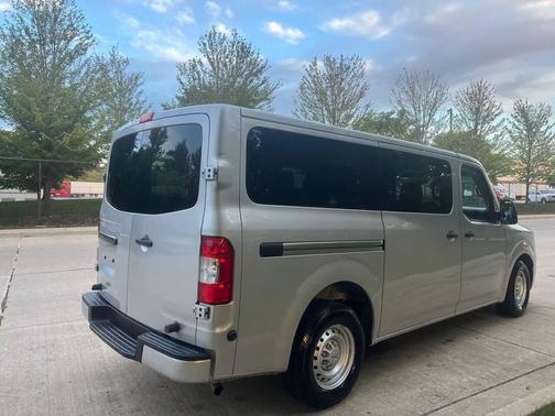 2019 Nissan NV Passenger NV3500 HD S V6