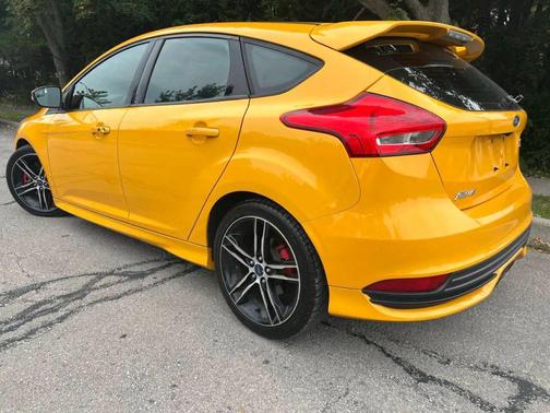 2016 Ford Focus ST ST