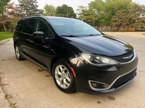 2018 Chrysler Pacifica Touring-L Plus