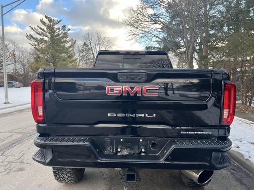 2020 GMC Sierra 2500 Denali
