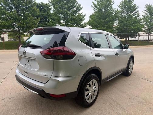 Brilliant Silver Metallic 2020 Nissan Rogue S