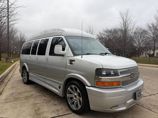 2017 Chevrolet Express 2500 Work Van
