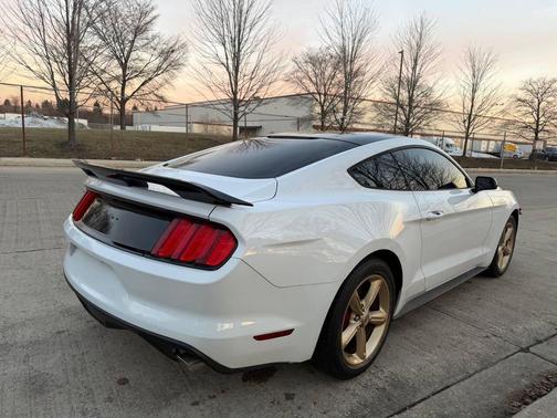 2015 Ford Mustang V6