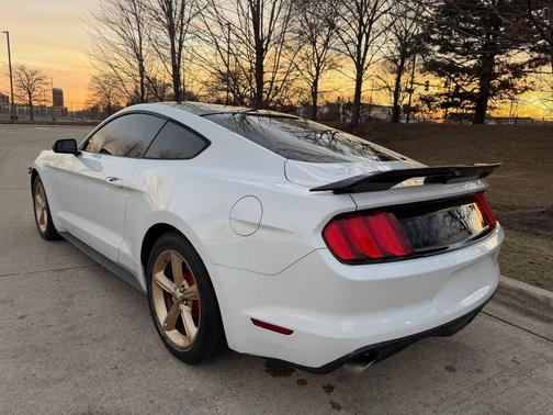 2015 Ford Mustang V6