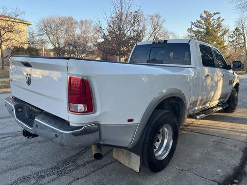 2015 RAM 3500 Laramie