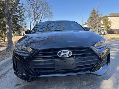 2020 Hyundai Veloster 2