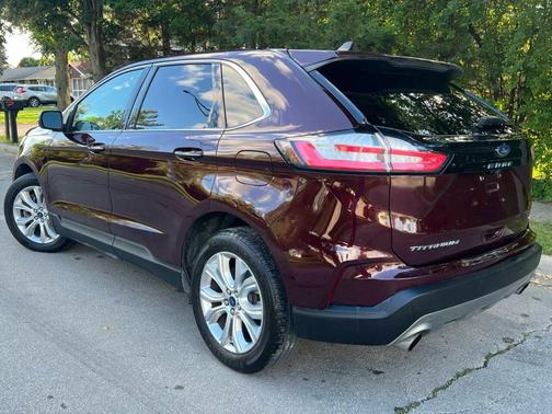2021 Ford Edge Titanium