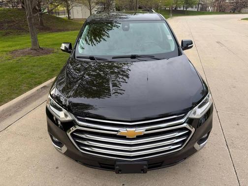 Mosaic Black Metallic 2018 Chevrolet Traverse High Country